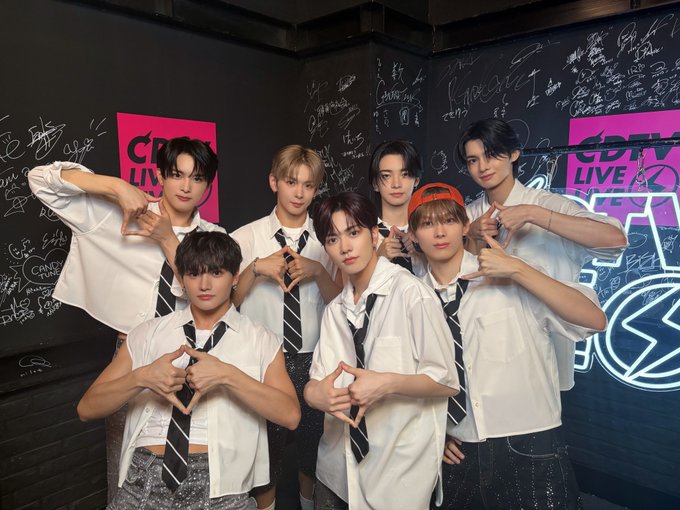 aoenアオエンケミ名コンビ二人組