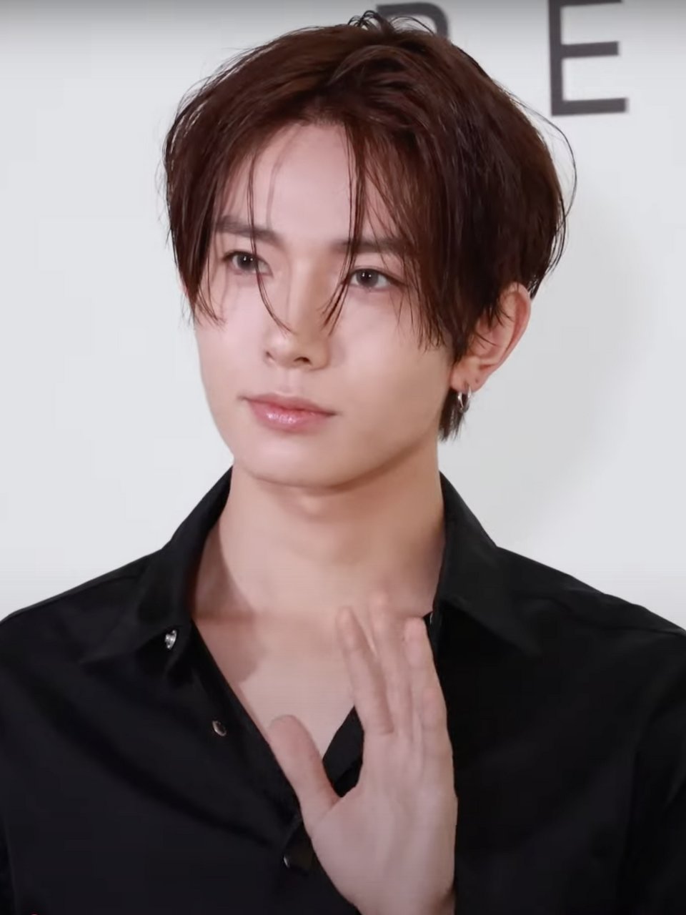 エンハイフン　ヒスン　脱退 理由